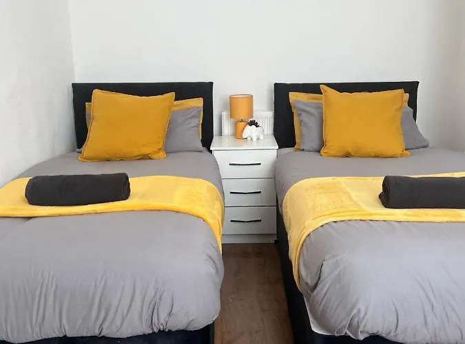 Spacious 3 Bed - Efc Stays