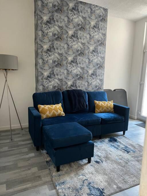 Spacious 3 Bed - Efc Stays Hébergement de vacances *