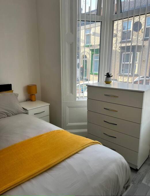 Spacious 3 Bed - Efc Stays * Liverpool