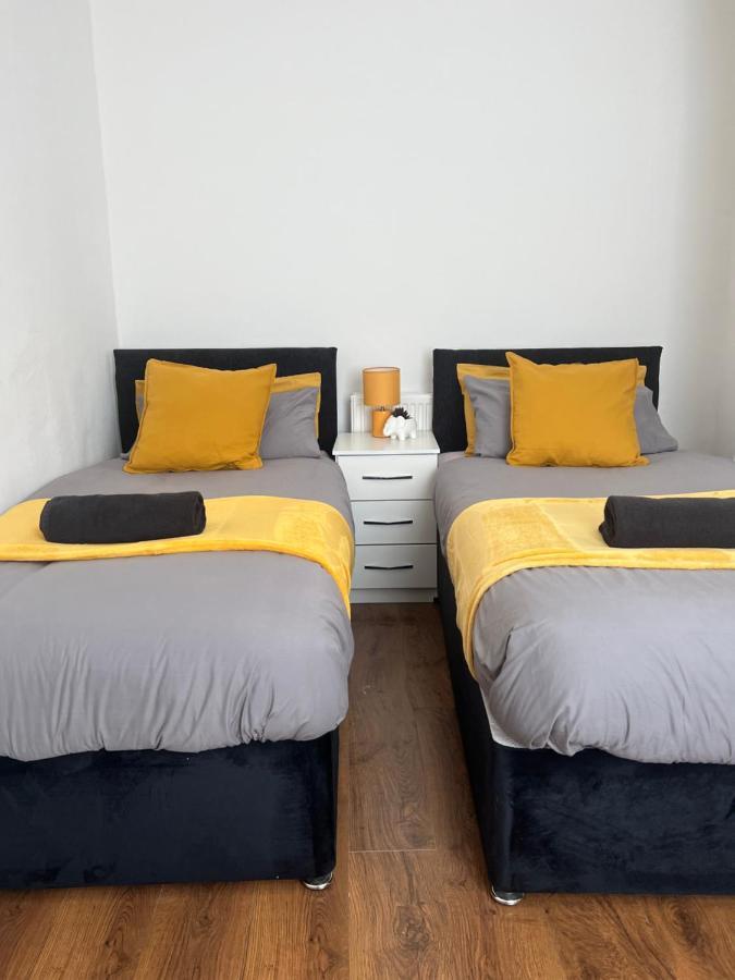 Spacious 3 Bed - Efc Stays *